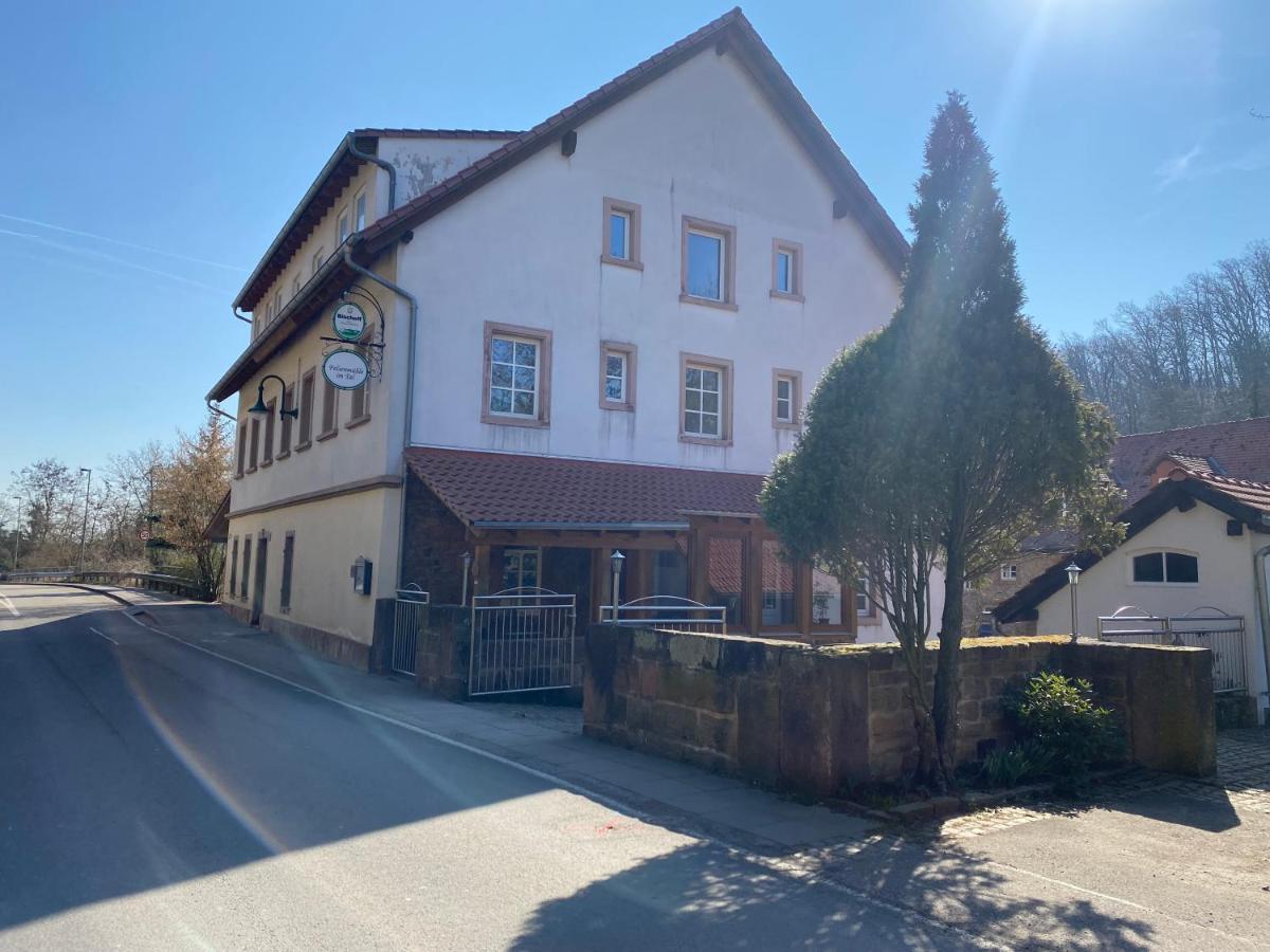 Bed and Breakfast Felsenmuehle Neuleiningen Экстерьер фото